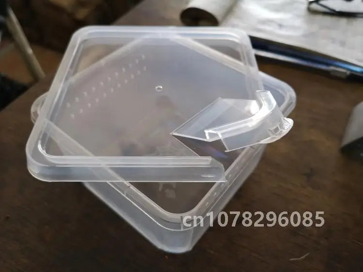 Reptile Feeding Box & Insect Breeding Container